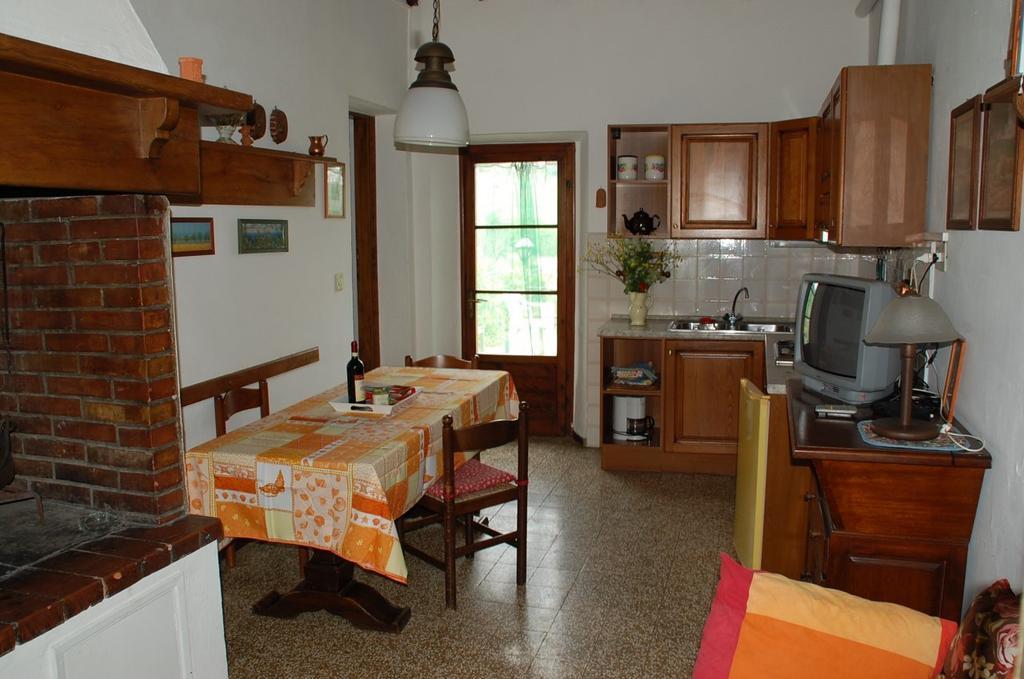 Due Piani Villa Barberino di Val dʼElsa Стая снимка